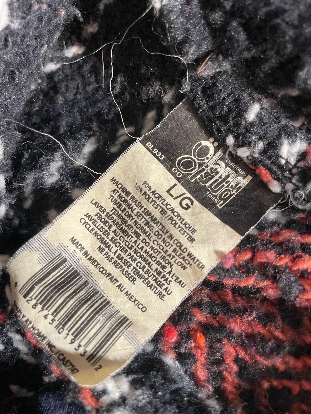 C5- Black & rust Patterned Hooded Sweater rug sweatshirt